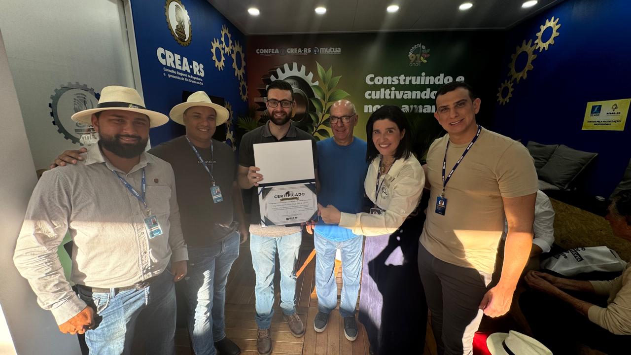 Entrega de Mérito
